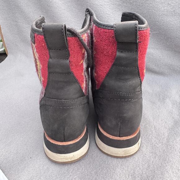 Merrell Boots Womens Size 8 Black Red Aztec Knit Lace Up Ankle Moc Toe J001964‎ - Picture 4 of 9